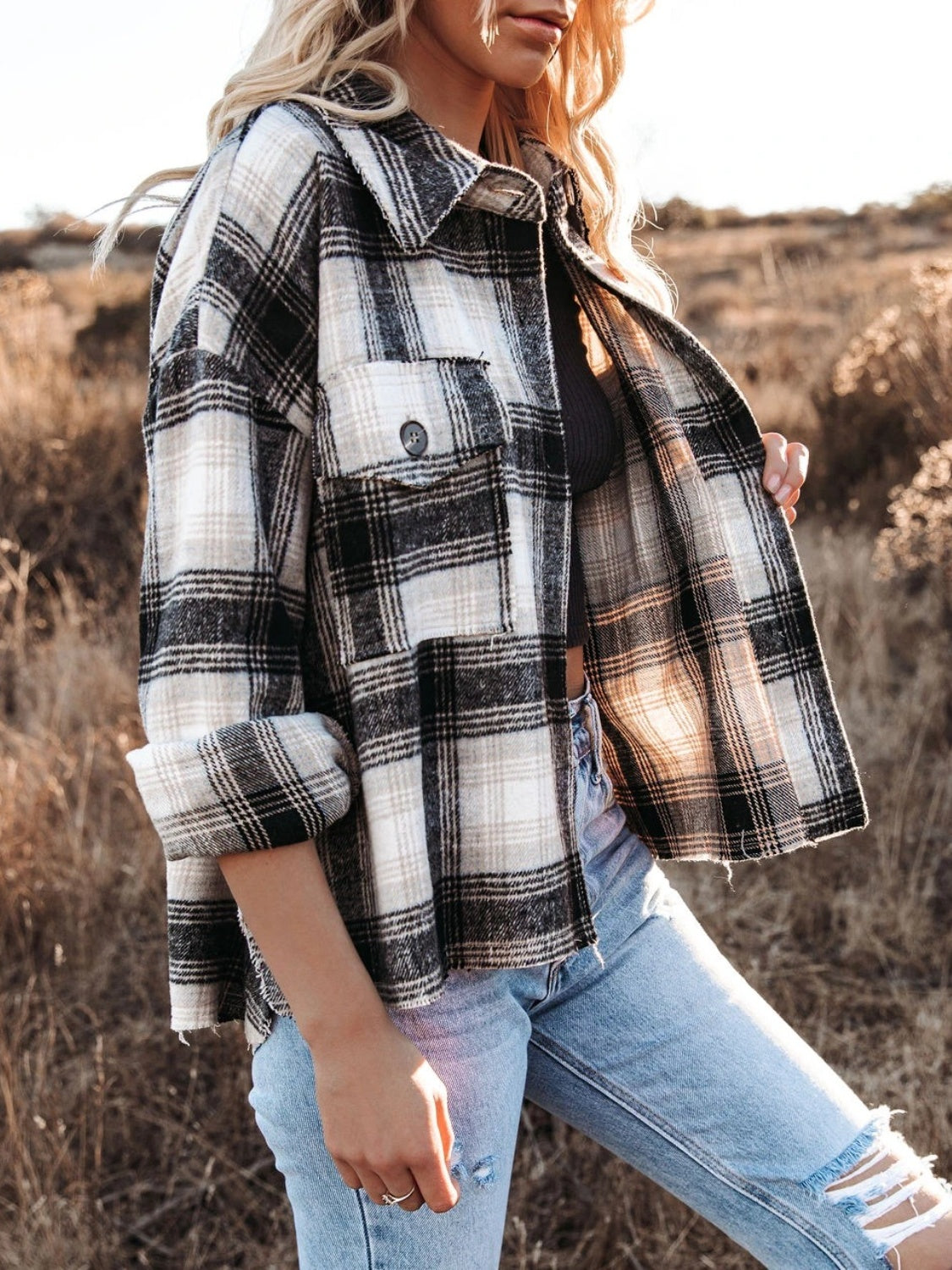 Chaqueta de manga larga con botones y bolsillos a cuadros