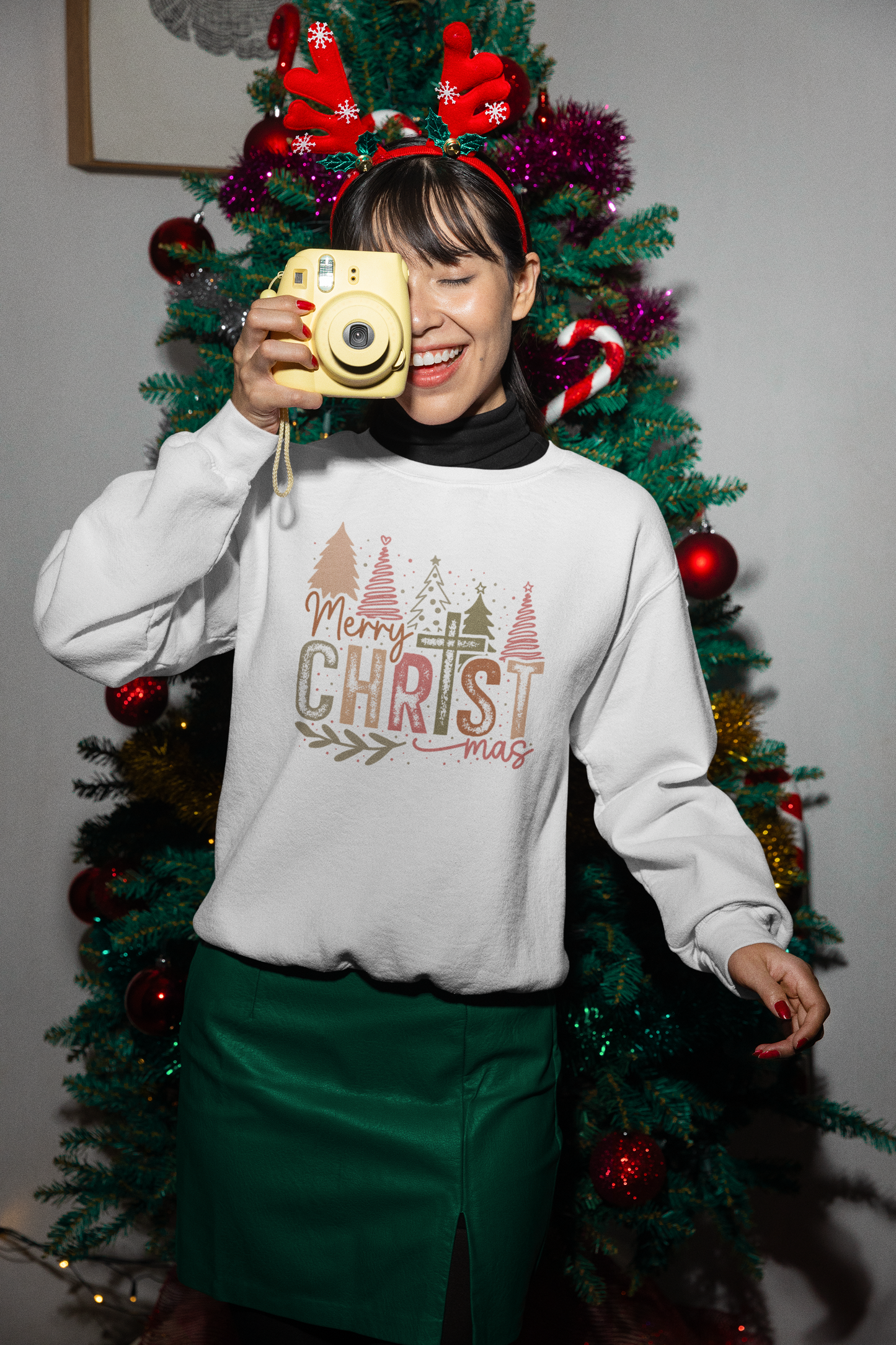 Merry CHRISTmas Comfort Colors Crewneck